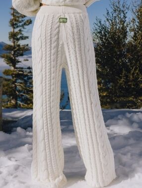 Daily Drills Cable Knit Resort Pants In Cream